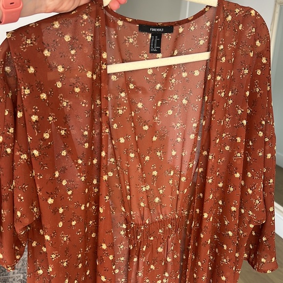 Duster - Picture 3 of 3